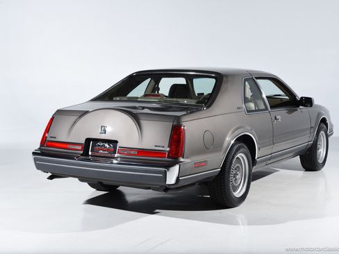 Used 1988 Lincoln Mark VII LSC RWD image 6