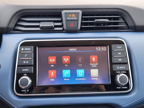 New 2025 Nissan Versa SV w/ Trunk Package image 12