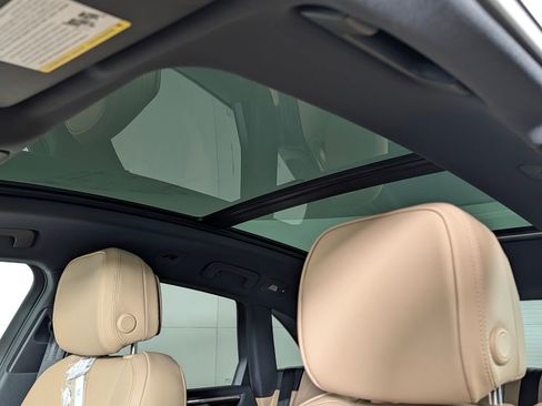 New 2026 Porsche Macan image 30