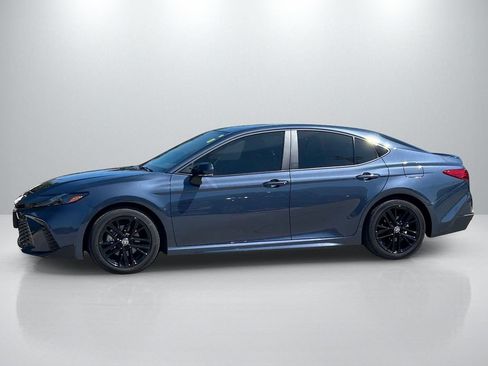 Used 2026 Toyota Camry SE w/ Multimedia Upgrade Package FWD image 8