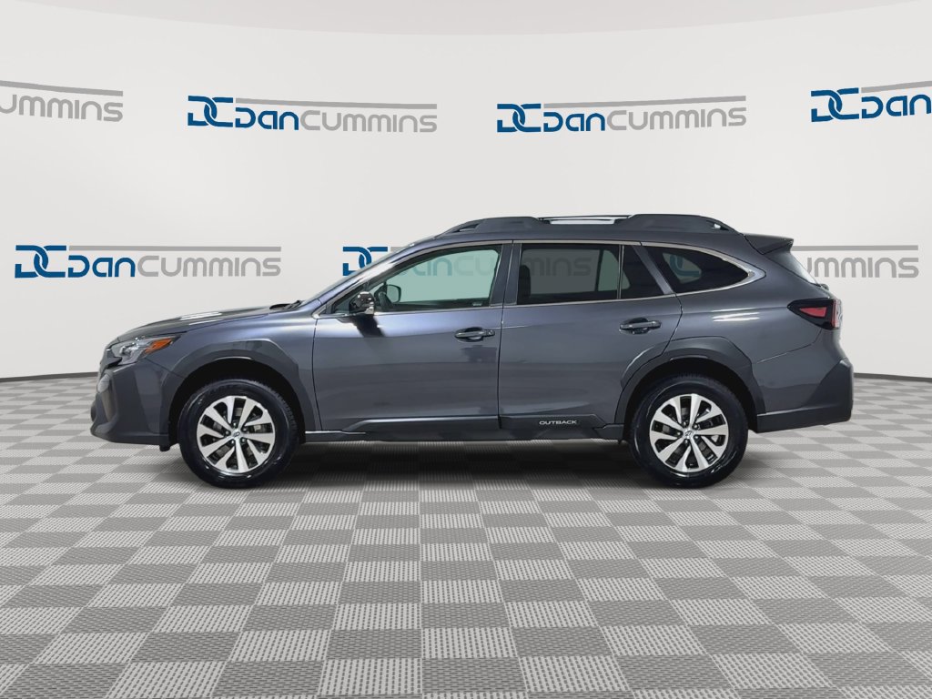 Used 2023 Subaru Outback Premium AWD/4WD image 5