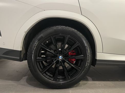 Used 2025 BMW X6 xDrive40i w/ Climate Comfort Package image 10