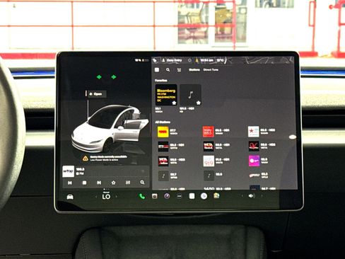 Used 2024 Tesla Model 3 Standard Range RWD image 18