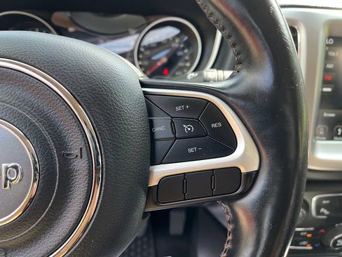 Used 2018 Jeep Compass Latitude w/ Popular Equipment Group AWD/4WD image 15