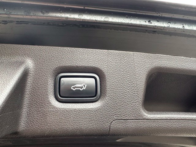 Used 2020 Hyundai Santa Fe Limited w/ Cargo Package FWD image 16