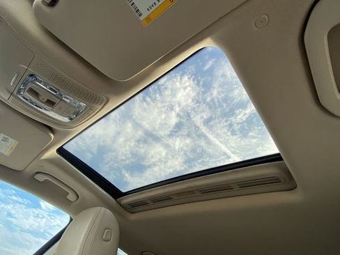 Used 2021 Mercedes-Benz GLE 350 GLE 350 w/ Premium Package image 47