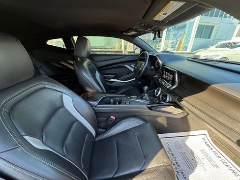 Used 2017 Chevrolet Camaro LT image 11