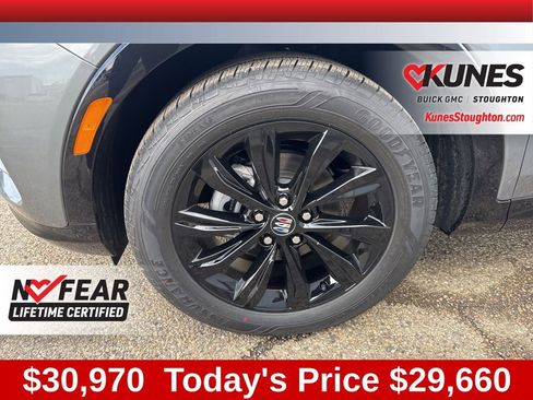 New 2026 Buick Envista Sport Touring w/ Convenience I Package FWD image 17