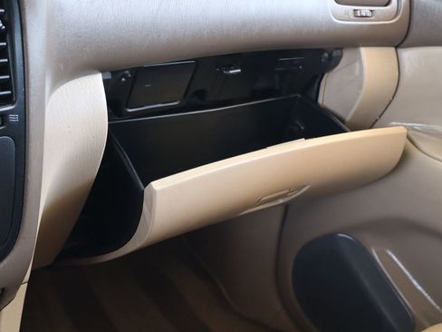 Used 2000 Toyota Land Cruiser image 46