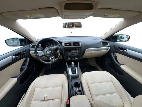 Used 2013 Volkswagen Jetta SE FWD image 21