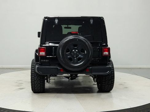 Used 2021 Jeep Wrangler Unlimited Sahara w/ Cold Weather Group AWD/4WD image 7