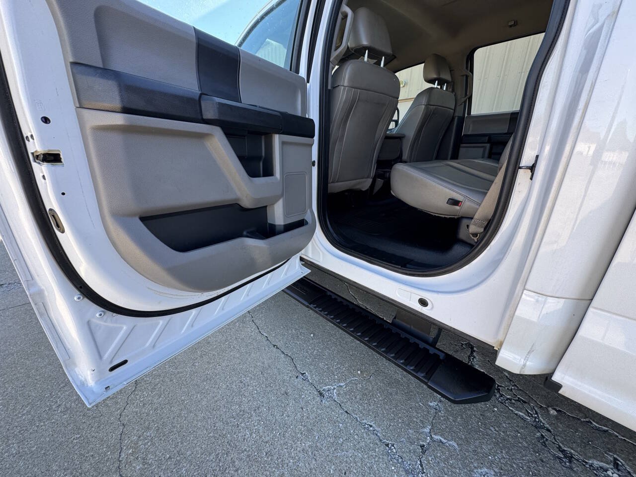Used 2019 Ford F350 XL w/ Power Equipment Group AWD/4WD image 18