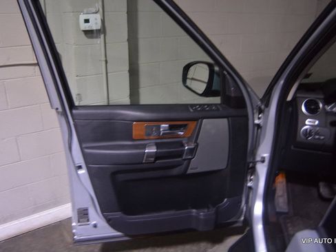 Used 2016 Land Rover LR4 4WD 4dr image 10