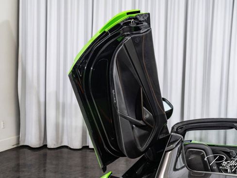 Used 2025 McLaren 750S Spider image 51