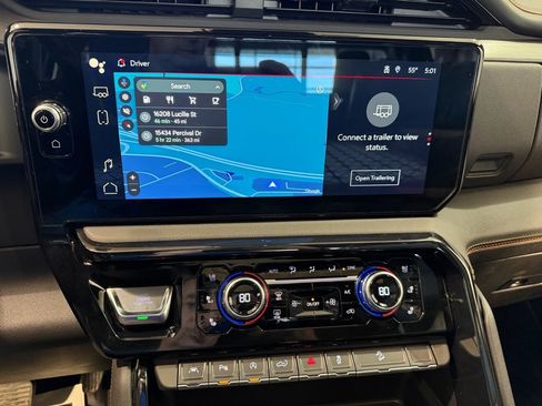 Used 2025 GMC Sierra 1500 AT4 w/ Technology Package image 16