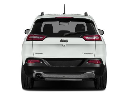 Used 2016 Jeep Cherokee Limited AWD/4WD image 8