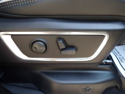 New 2026 RAM 1500 Laramie AWD/4WD image 15