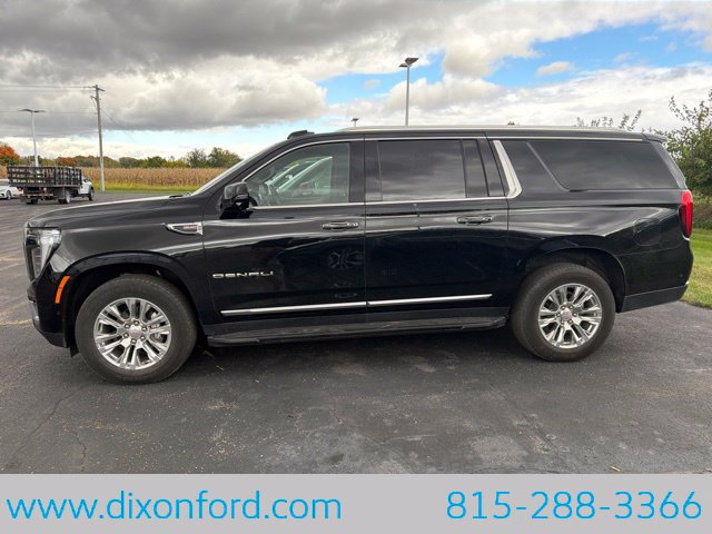 Used 2025 GMC Yukon XL Denali AWD/4WD image 2