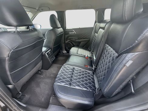 Used 2024 Mitsubishi Outlander SEL FWD image 24