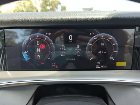 New 2026 Volkswagen Tiguan SE image 40