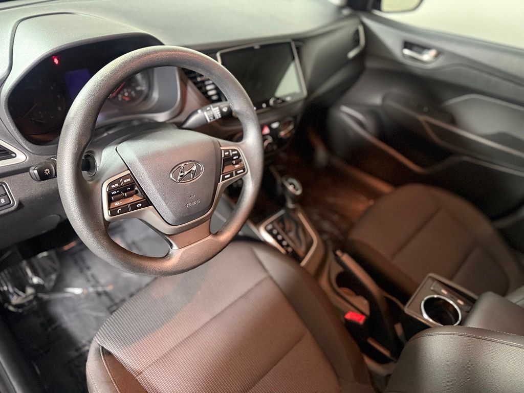 Used 2022 Hyundai Accent SE FWD image 18