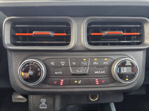 Used 2022 Ford Maverick XLT w/ XLT Luxury Package FWD image 19