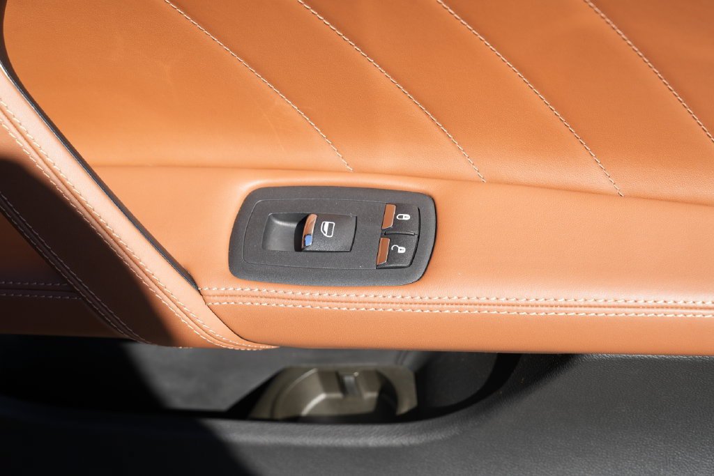 Used 2021 Maserati Quattroporte S Q4 AWD/4WD image 38