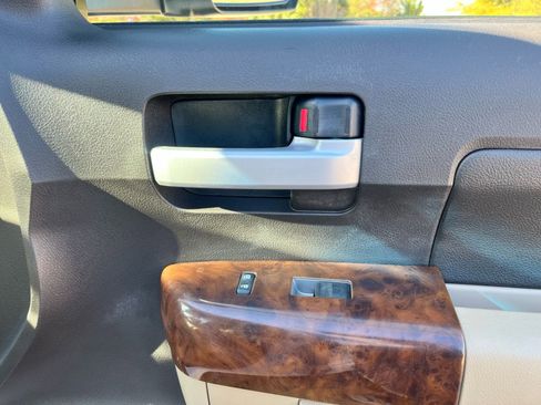 Used 2008 Toyota Tundra Limited image 17