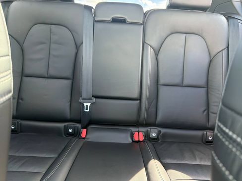 Used 2023 Volvo XC40 B5 Plus w/ Driver Assist Package AWD/4WD image 19