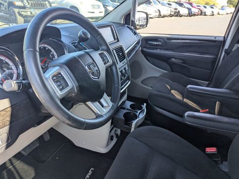 Used 2017 Dodge Grand Caravan SE w/ Power Window Group image 16