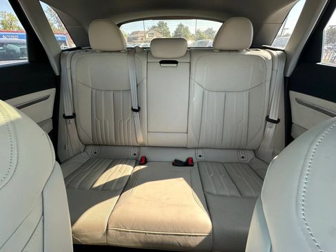 Used 2019 Audi e-tron Prestige AWD/4WD image 16