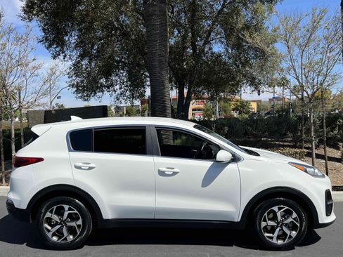 Used 2020 Kia Sportage LX FWD image 16