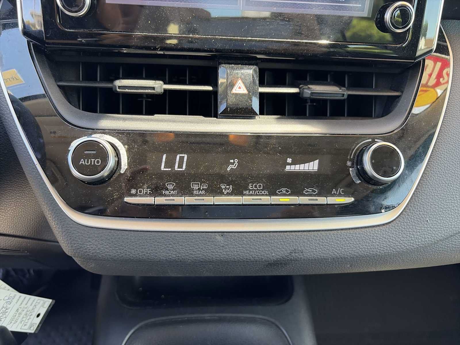 Used 2021 Toyota Corolla LE FWD image 16