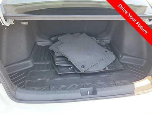 Used 2024 Honda Civic Touring image 28