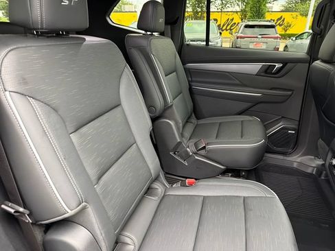 Used 2025 Buick Enclave Sport Touring w/ Super Cruise Package FWD image 27
