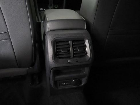 Used 2023 Volkswagen Tiguan SE w/ Panoramic Sunroof Package FWD image 48