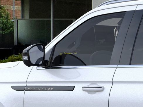 New 2026 Lincoln Navigator Black Label image 20