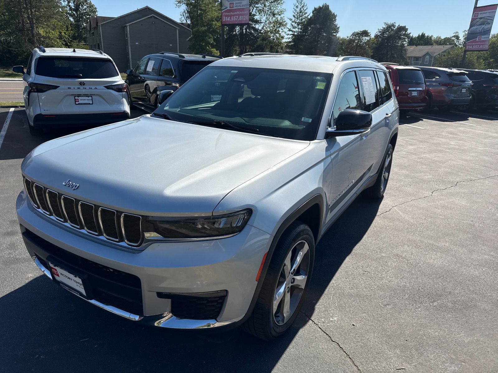 Used 2021 Jeep Grand Cherokee L Limited AWD/4WD image 7