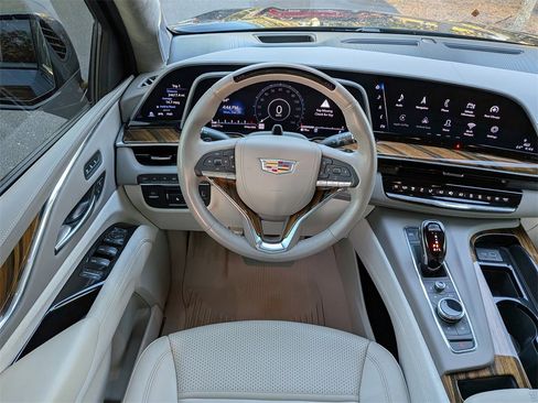 Certified 2024 Cadillac Escalade Sport Platinum w/ LPO, Floor Liner Package image 21