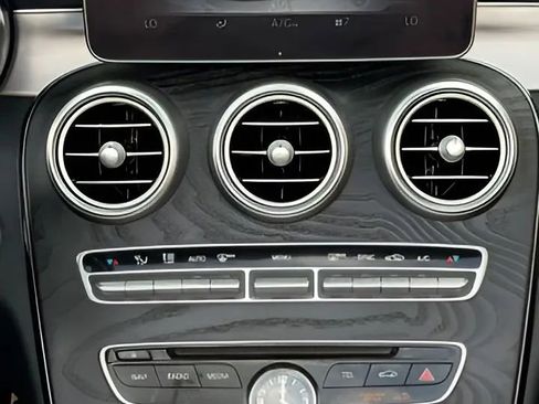 Used 2017 Mercedes-Benz C 300 Cabriolet image 34