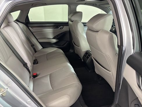 Used 2019 Honda Accord Touring image 38