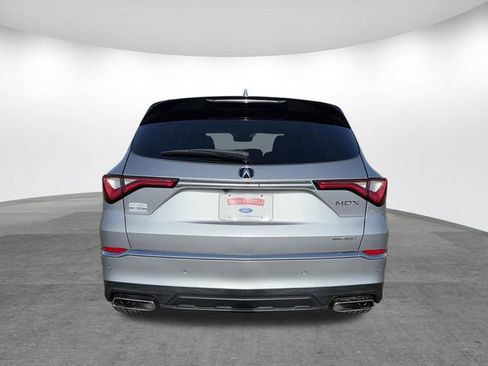 Used 2022 Acura MDX SH-AWD w/ Advance Package image 5