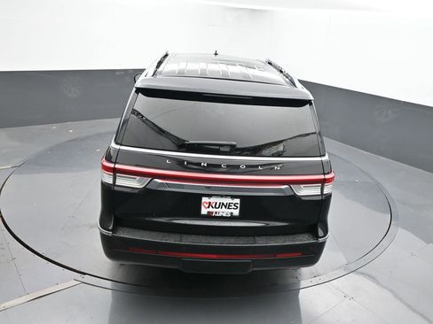 Used 2024 Lincoln Navigator Premiere AWD/4WD image 41