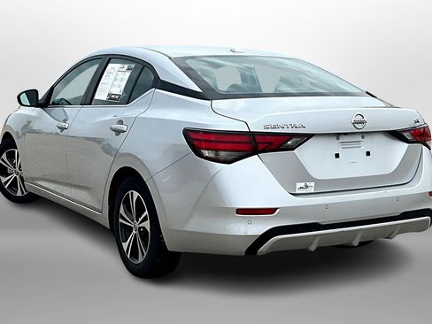 Used 2022 Nissan Sentra SV image 10
