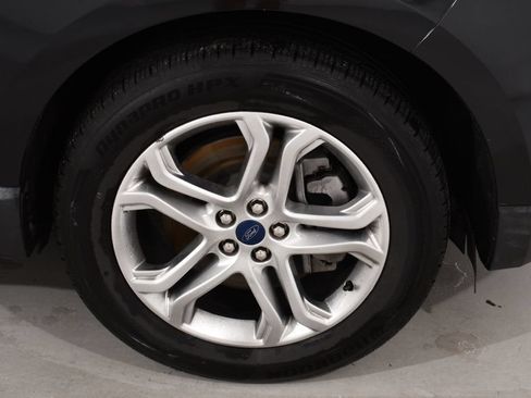 Used 2022 Ford Edge Titanium AWD/4WD image 24