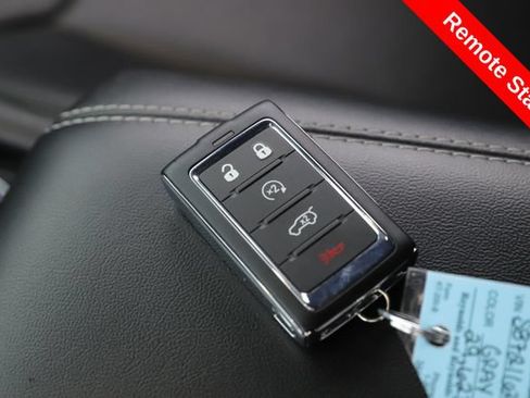 Used 2025 Jeep Grand Cherokee L Limited w/ Trailer Tow Package AWD/4WD image 3