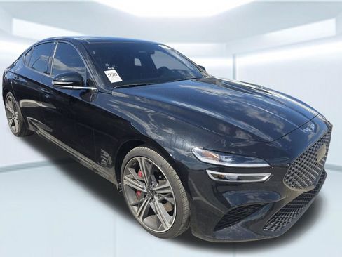 Used 2025 Genesis G70 2.5T w/ Sport Prestige Package image 5