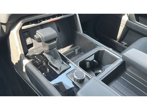 Used 2025 Toyota Tundra Limited w/ Power Package RWD image 37