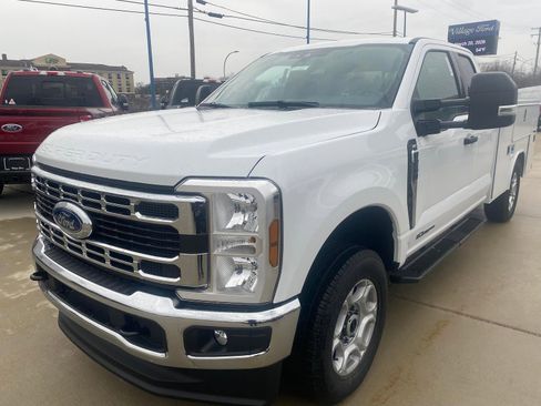 New 2026 Ford F250 XLT image 1