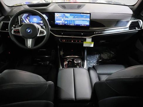 Used 2026 BMW X5 xDrive50e w/ M Sport Package AWD/4WD image 16